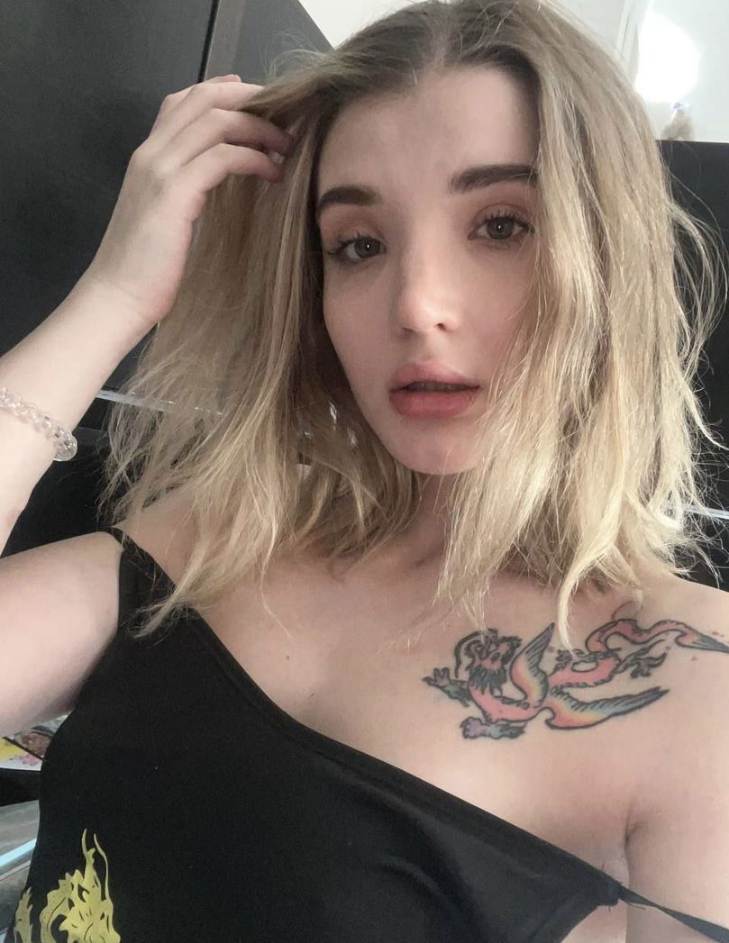 aurora55509, 22 years old from Germany