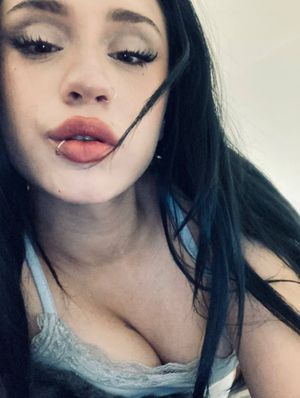 Fia-a's Profile Photo