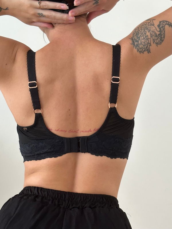 Alina903, 23 years old from United States