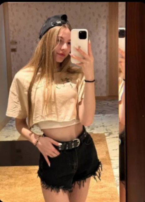 canmid, 21 years old from United States