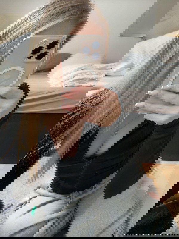 Eunice_5742, 19 years old from United States