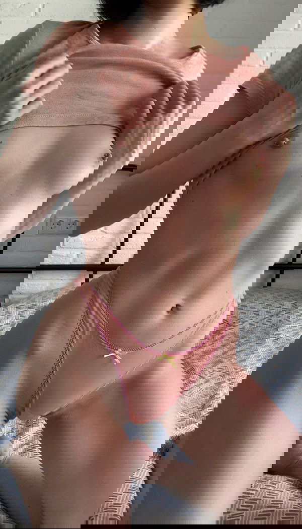 naughtygirl867, 19 years old from Australia