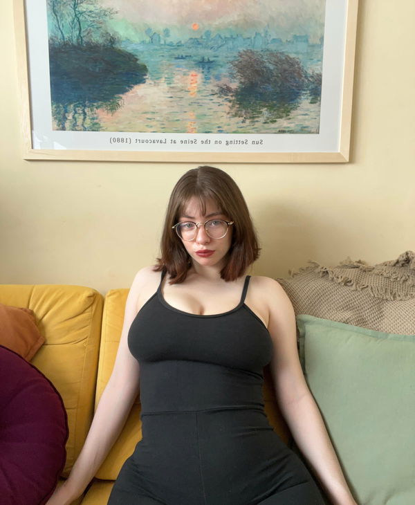 d3bsz38i03, 21 years old from United States