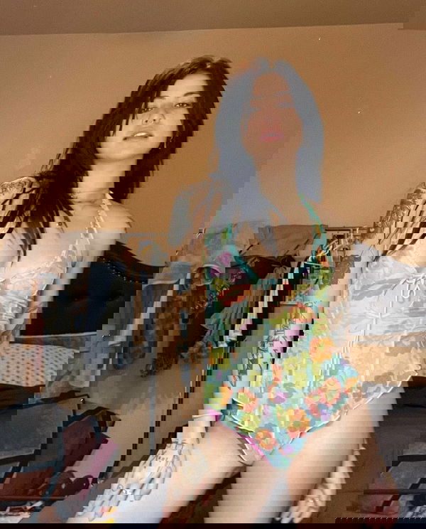 XhOneY1, 21 years old from United States