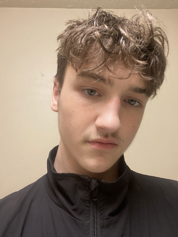 ayayron2011, 21 years old from United States