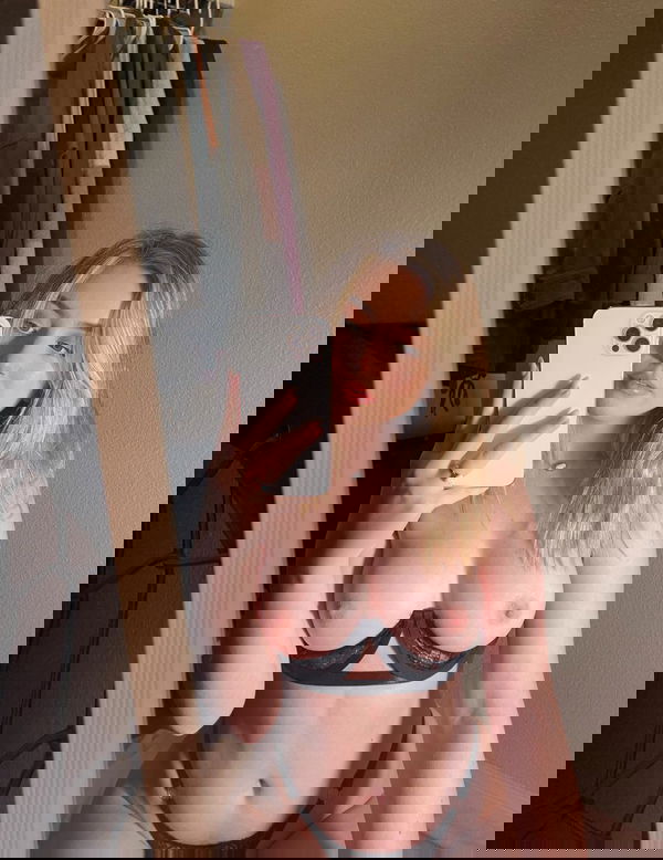 anna17, 20 years old from United States