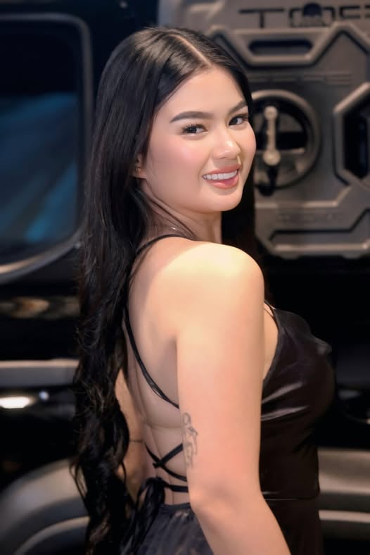 wixow45569's Cover Photo