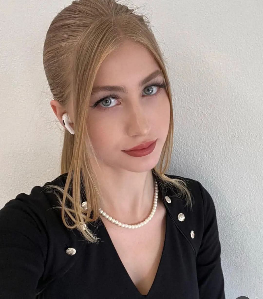 Madeline225, 25 years old from France