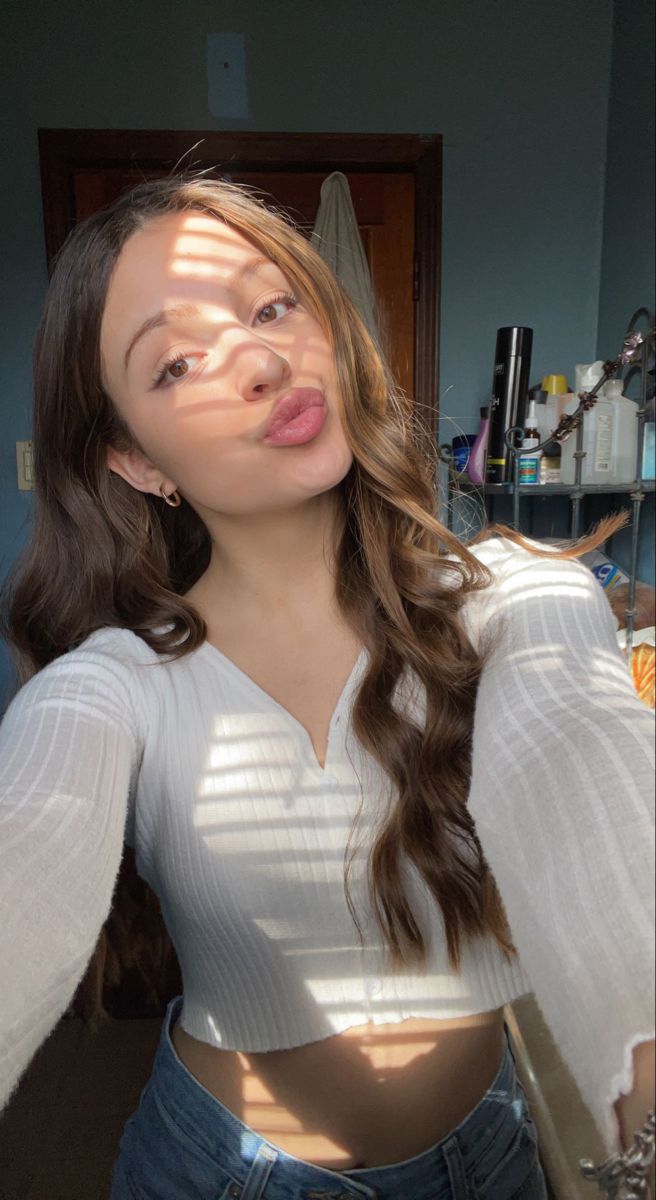 Isabella21254, 21 years old from United States