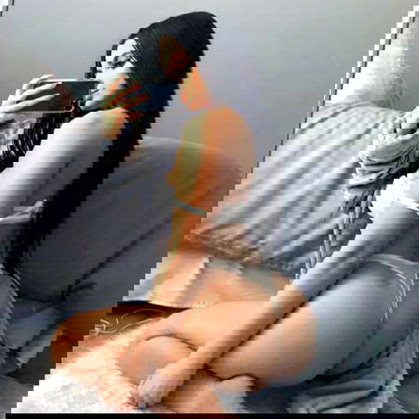 linoha2819, 27 years old from Netherlands