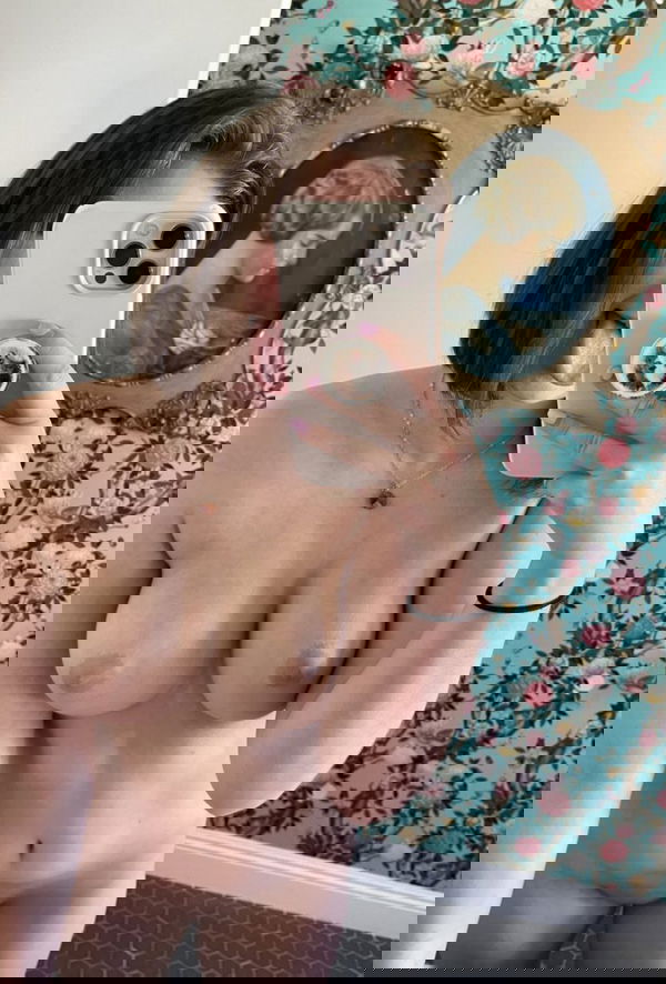 Priscilla382, 20 years old from Canada