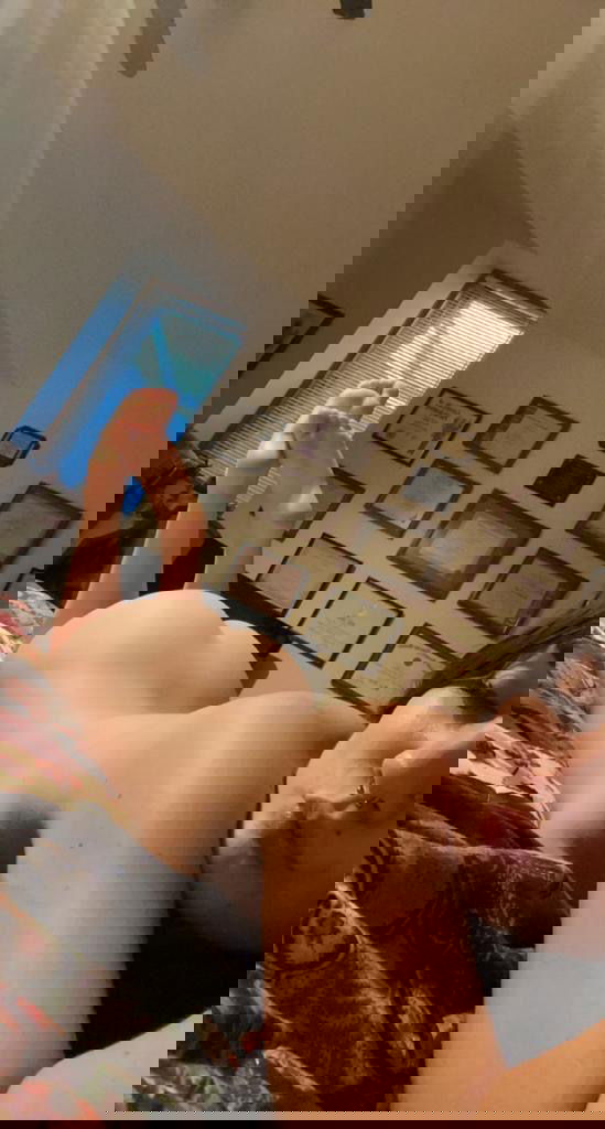 Amelia906437's Profile Photo