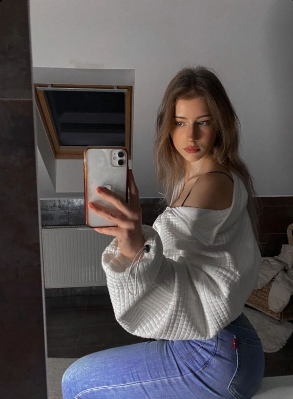 lonete, 25 years old from United States