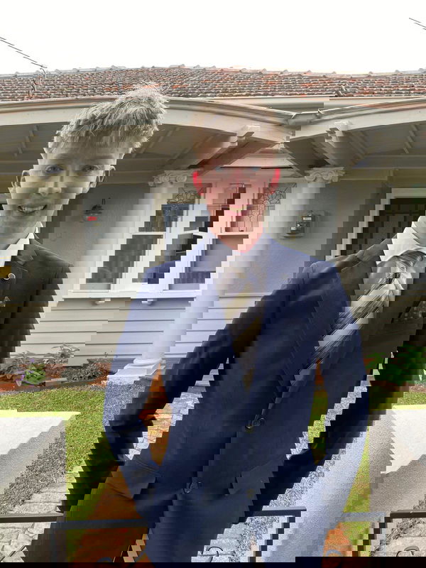 greenchares1254, 18 years old from Australia