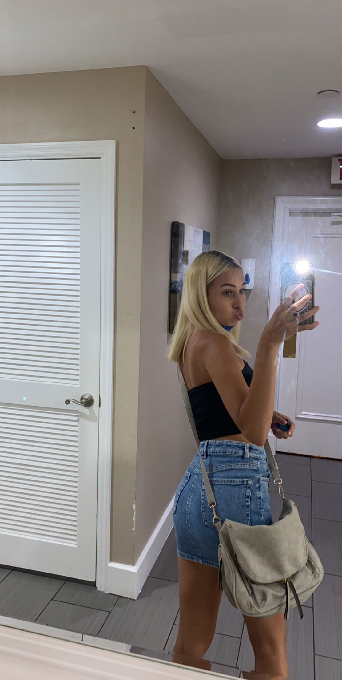 70hf6lteei's Profile Photo