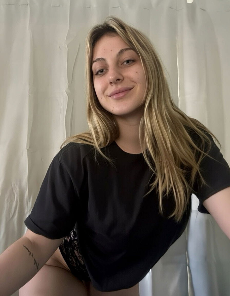 stellaberdealux's Cover Photo