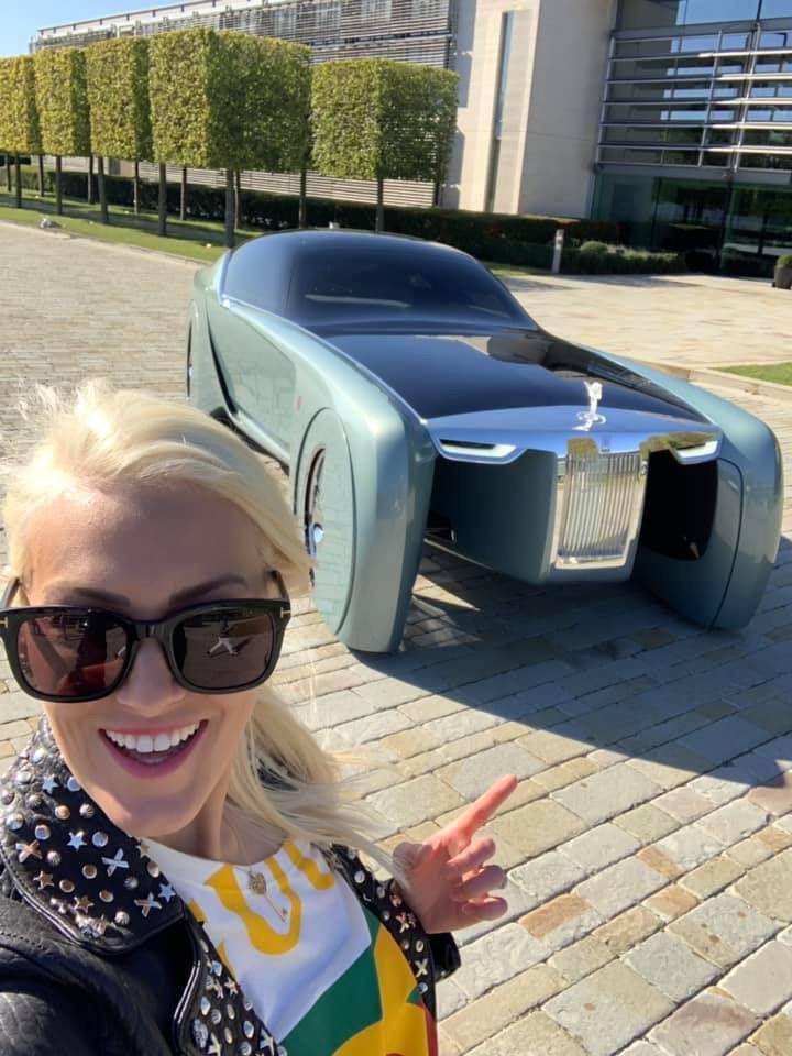 wlqjfes946's Cover Photo