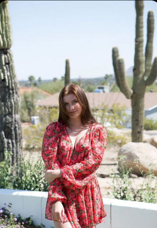 rozesali, 25 years old from United States