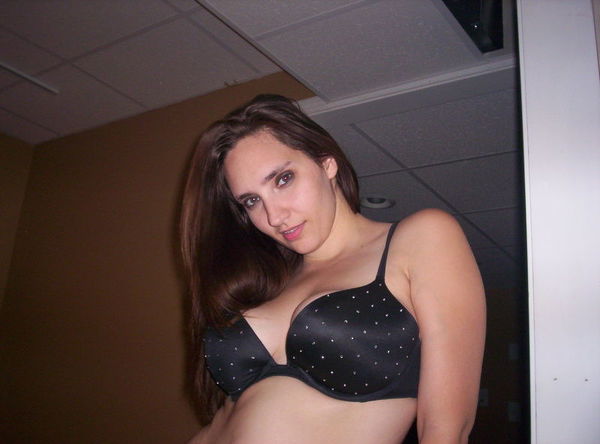 9w4i5rtrx0, 26 years old from United States