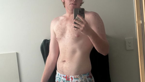 fakeshxdowz, 18 years old from Australia