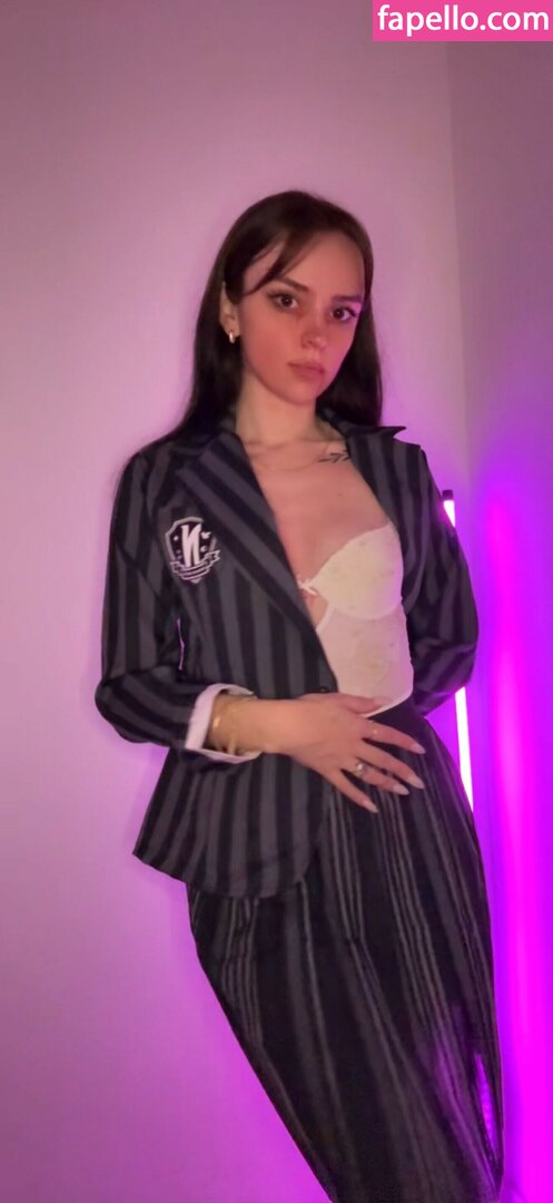 dolok42927, 22 years old from United Kingdom