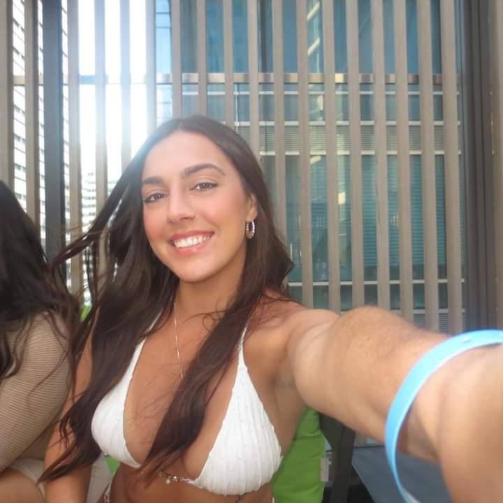 vm2aql4uxc's Cover Photo