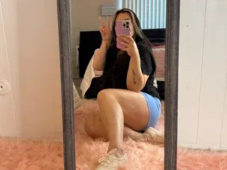 dotypale, 25 years old from United States