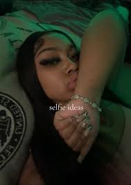 tigek34699, 20 years old from Iceland