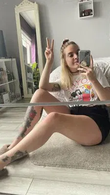 bakeh57165, 24 years old from United Kingdom