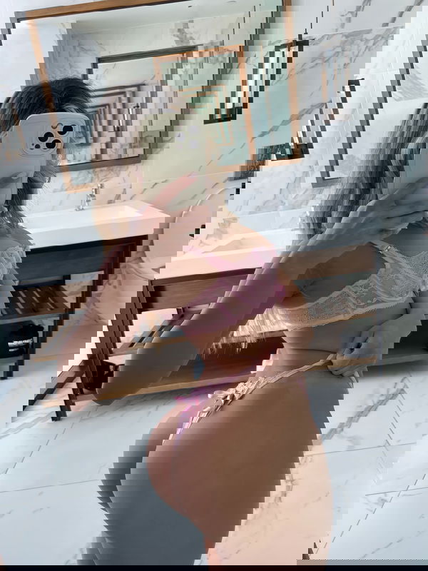 fwmaedzg, 24 years old from United States