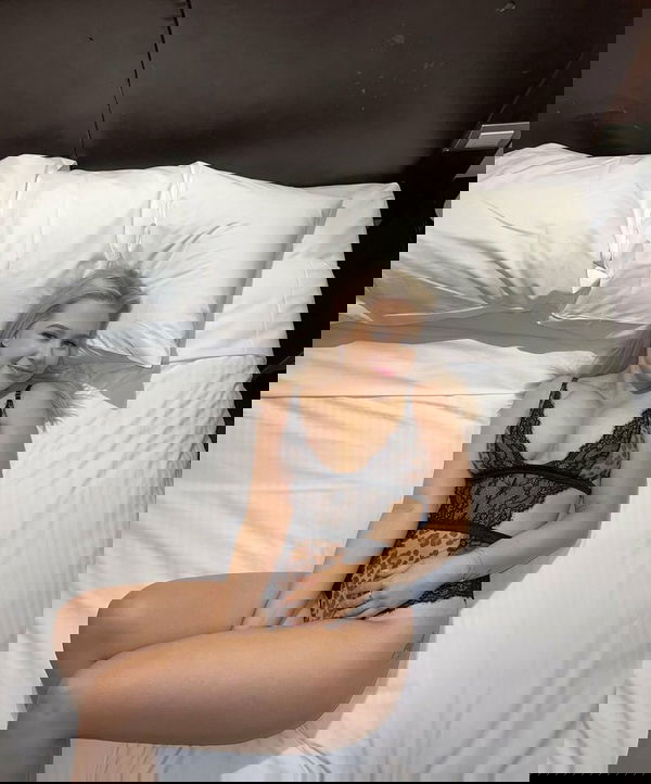 Suzza, 21 years old from Canada