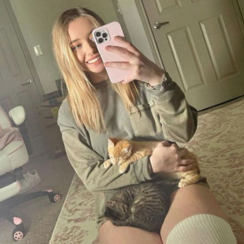 mopad40048, 21 years old from United States