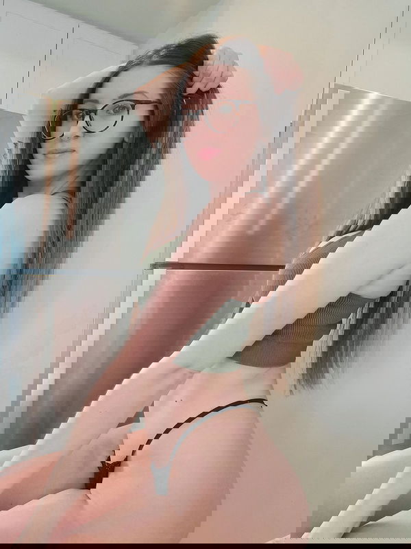 hornyguril5799, 22 years old from Germany