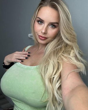 necoma1220's Profile Photo