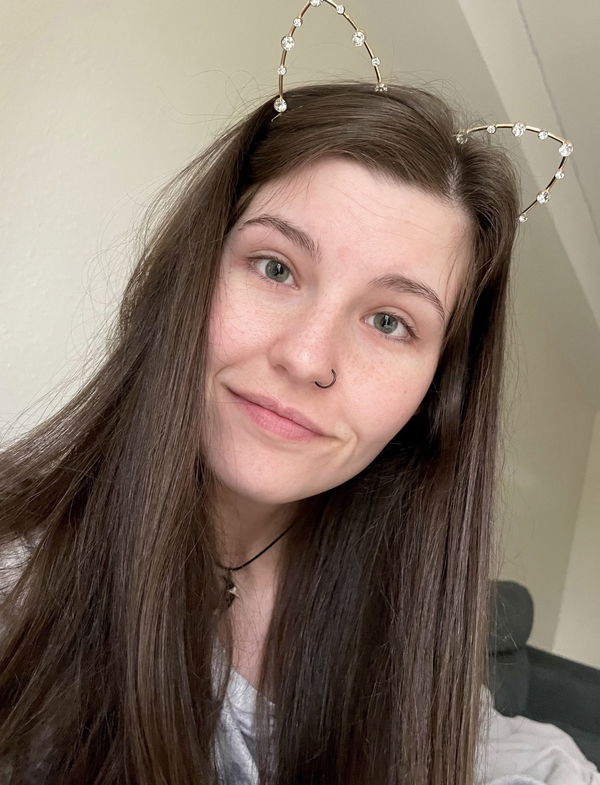 semema1581, 25 years old from Ireland