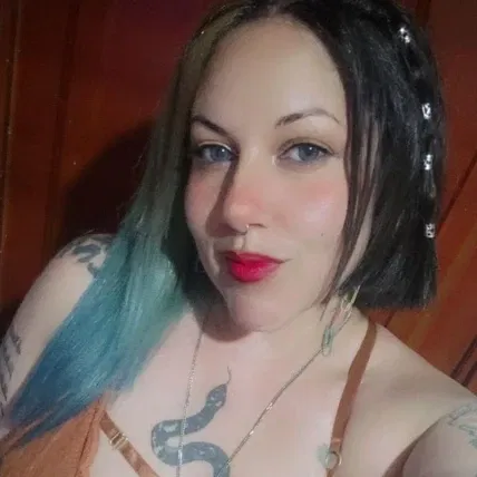 xylywisa, 25 years old from United Kingdom