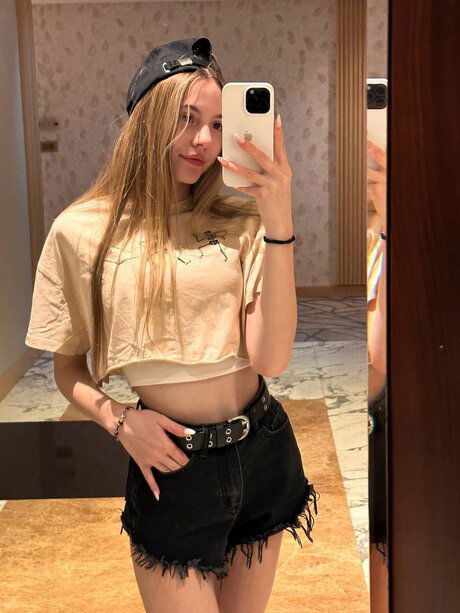 cicev21095, 21 years old from Italy