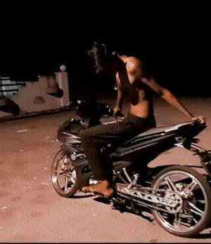 esvaranjisha2812's Profile Photo