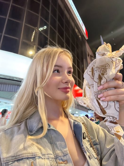 tilowy, 25 years old from Australia