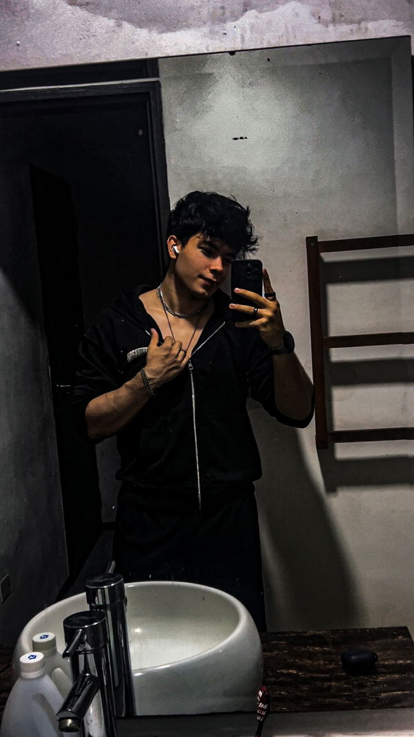 Jamesharris, 20 years old from Colombia