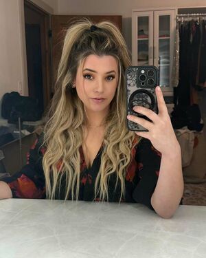 visaci2835's Cover Photo