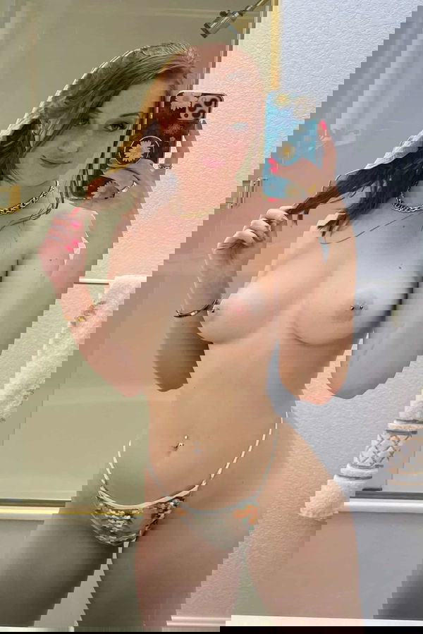 gagaxe8804, 22 years old from United States