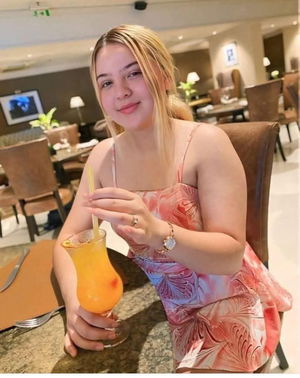 Eva258's Profile Photo