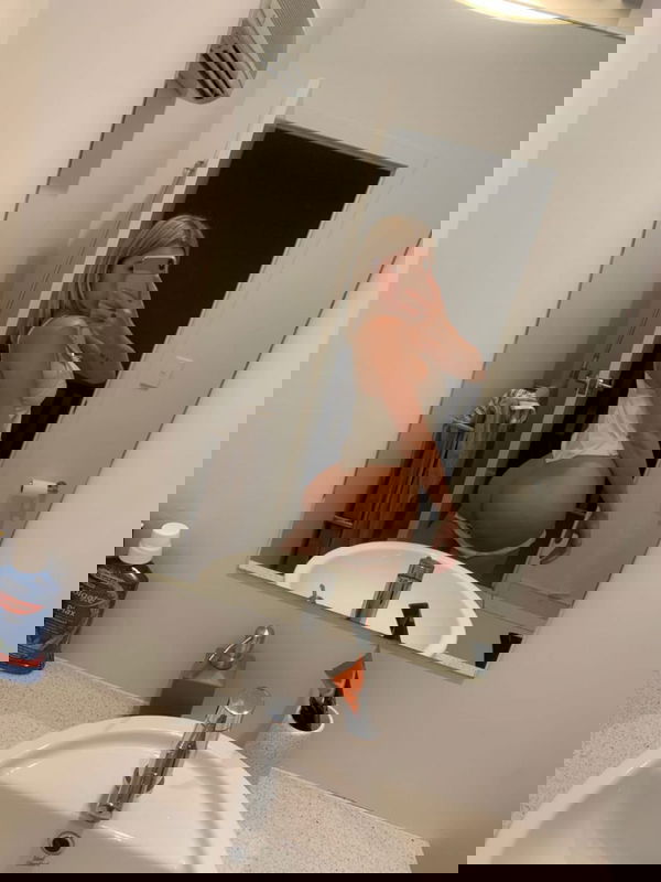 xedimo2366, 20 years old from United States