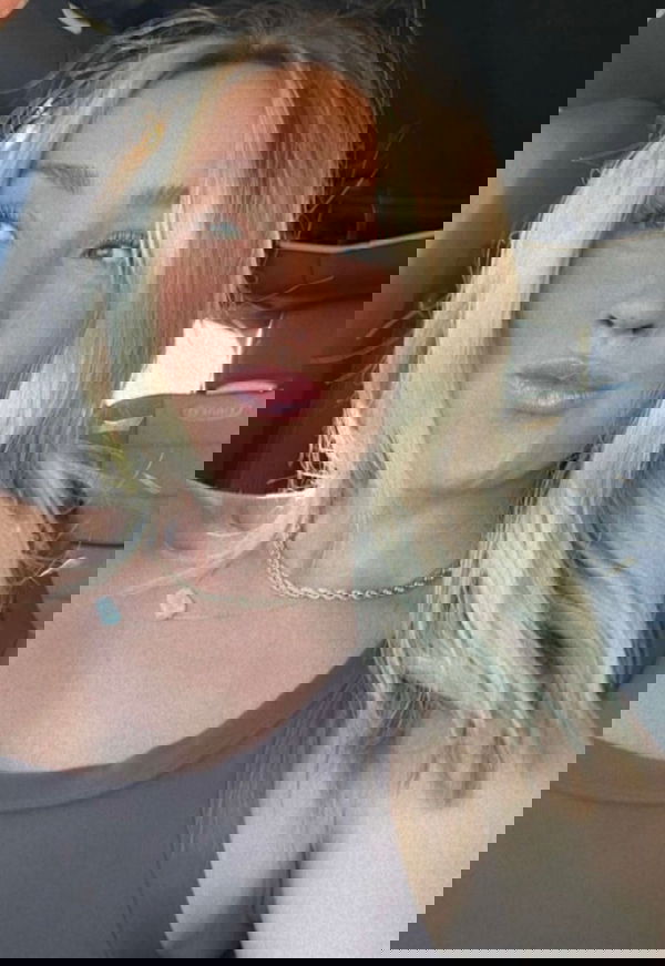 olivia_g877, 22 years old from Switzerland