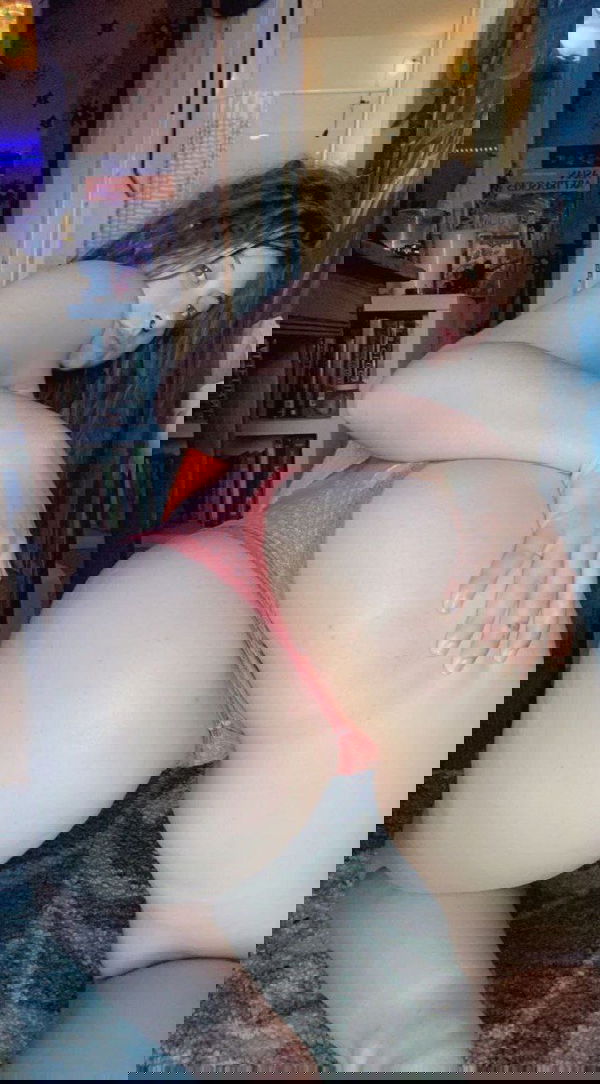 avalotts99, 21 years old from Germany