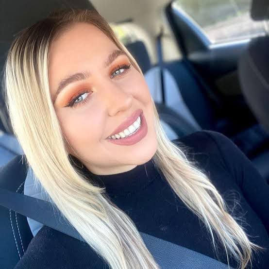 vabese, 24 years old from United States