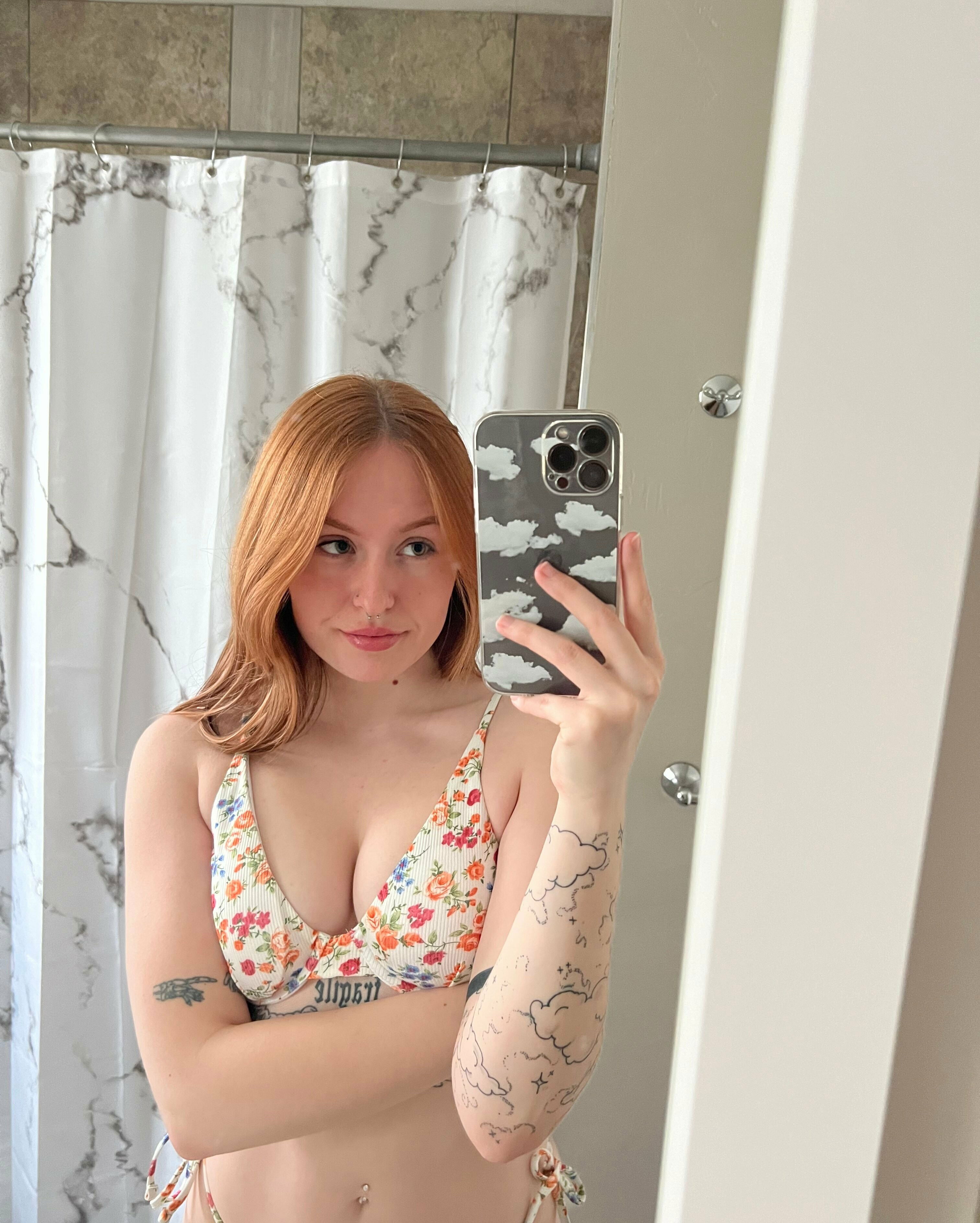 hs9030056's Cover Photo