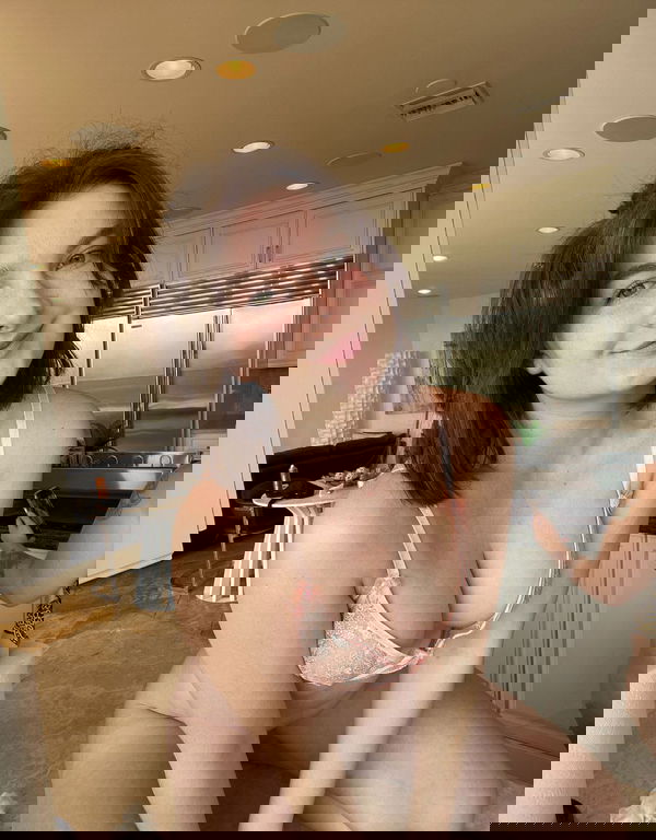 riris79867, 19 years old from United States