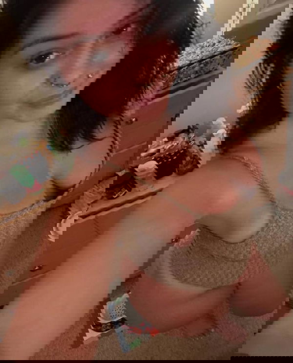 amandahoodie4, 29 years old from United States